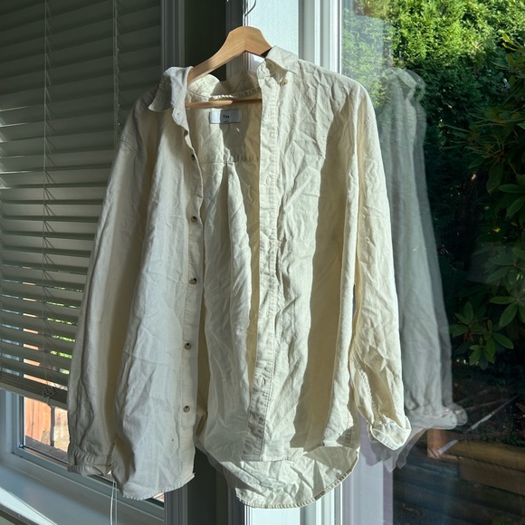 Aritzia TNA corduroy oversized button up - Picture 2 of 5